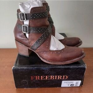Freebird By Steven Saphire Cognac Brown Studded Leather Ankle Boots Size 9